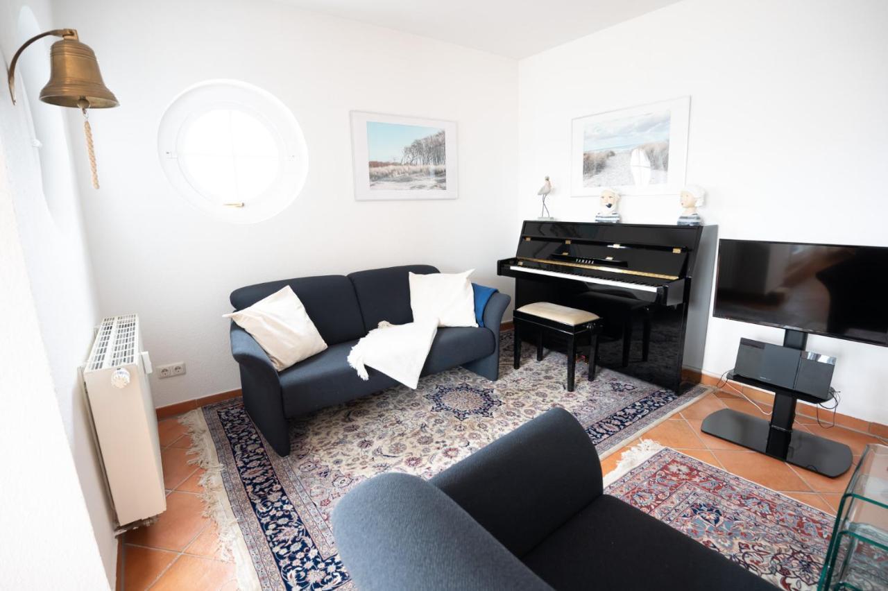 Villa Duene Mit Grosser Sonnenterrasse, Kamin, Wlan Und Tiefgarage Fuer 2-4 Personen Кюлунгсборн Экстерьер фото